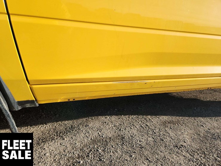 2019-ram-1500-classic-image-40