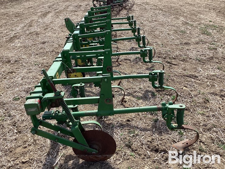 john-deere-6-image-8