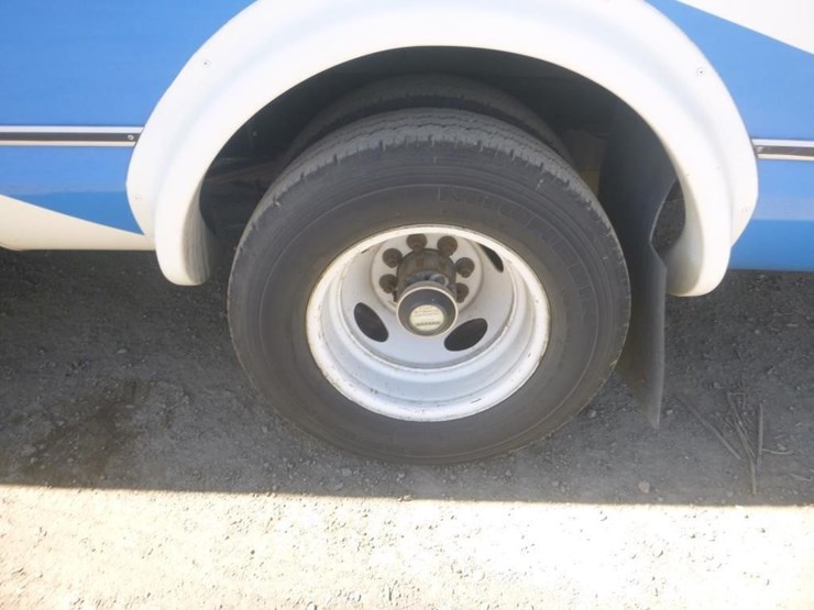 2014-ford-e450-image-16