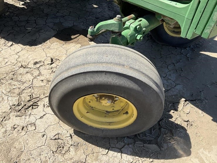 john-deere-4020-image-17