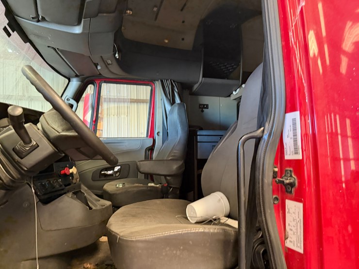 2014-international-prostar-image-75