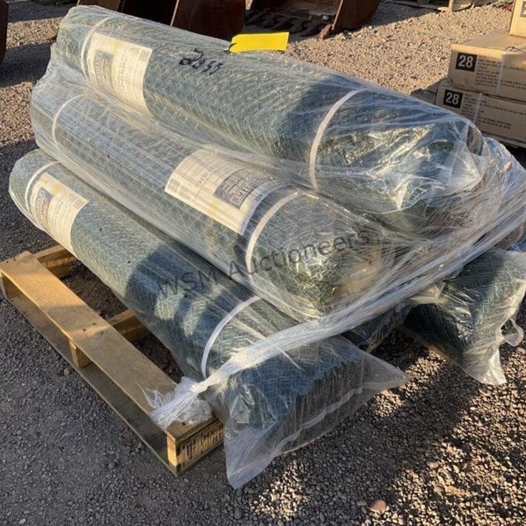 PALLET OF 4FT X 50FT GREEN PLASTIC BARRIER FENCE