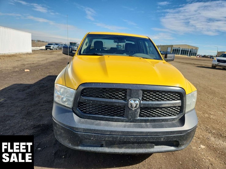 2019-ram-1500-classic-image-6