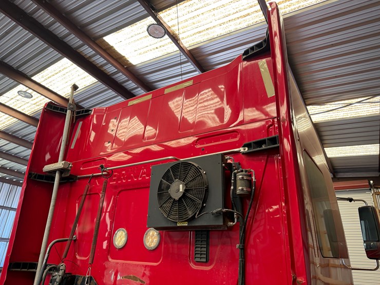 2014-international-prostar-image-55