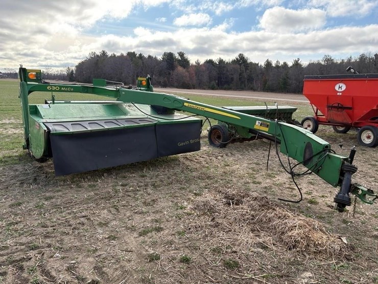 john-deere-630-image-1