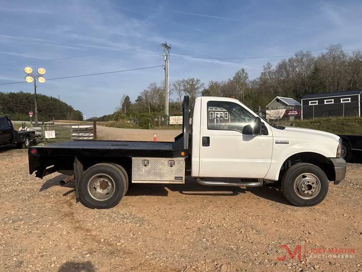 2005-ford-f350-image-3