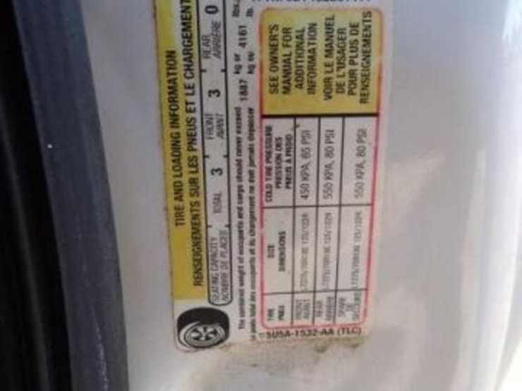 2016-ford-f350-xlt-image-10