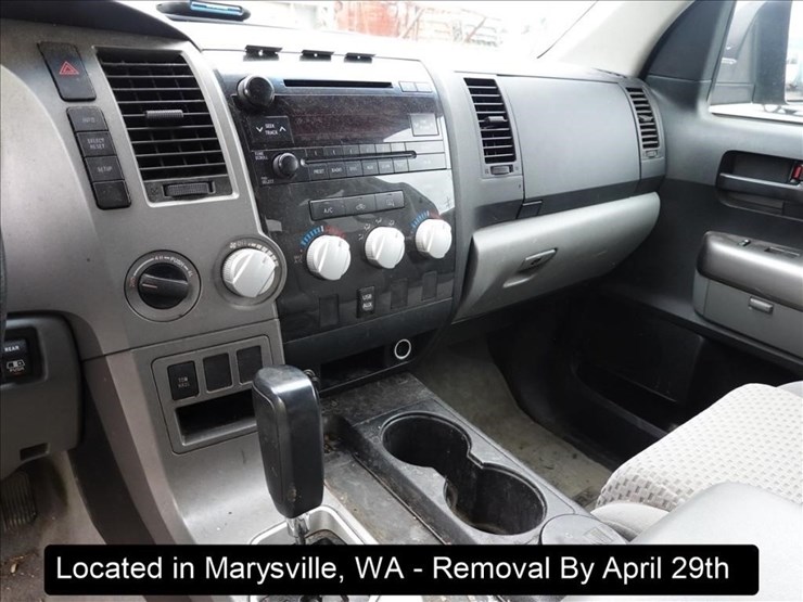 2010-toyota-tundra-image-9