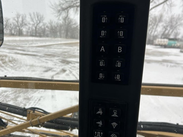 2012-ag-chem-rg1100-image-71