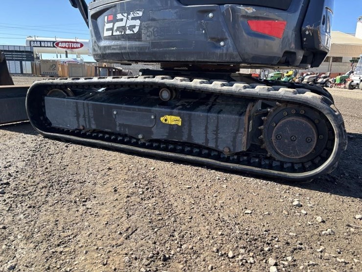 2020-bobcat-e26-image-21