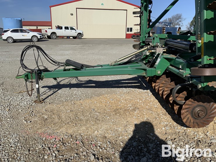 great-plains-4000tt-image-11