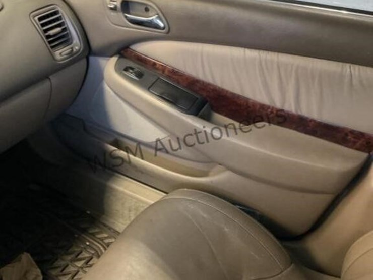 2001-acura-tl-3.2-sdn-image-19