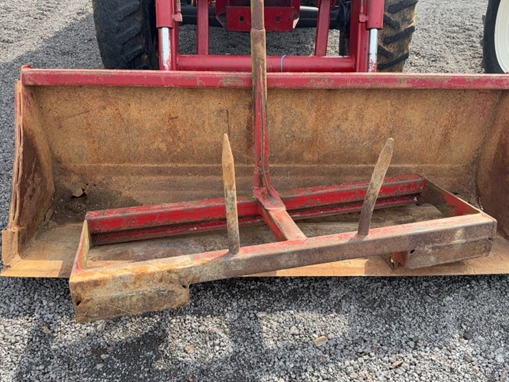 #3033-•-case-5220-tractor-image-4