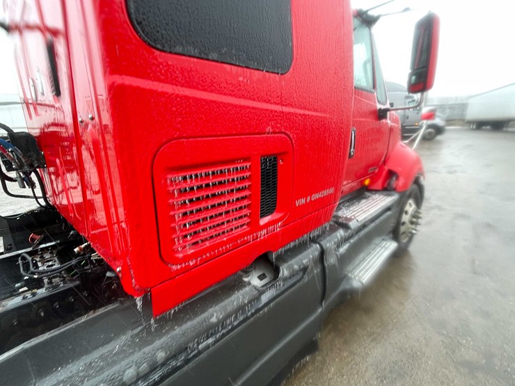 #234-•-2016-international-semi-tractor-(has-wi-title)-(denmark,-wi)-image-26