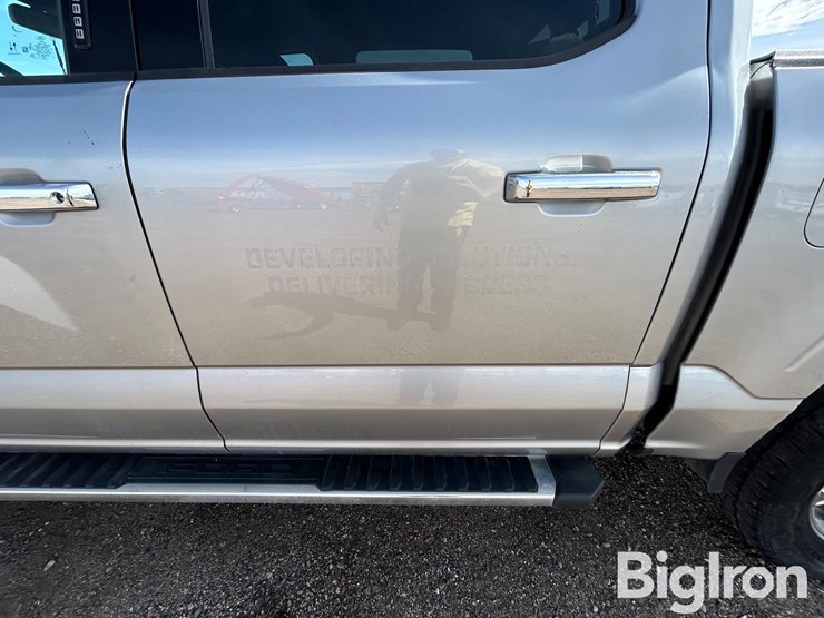 2024-ford-f150-xlt-image-17