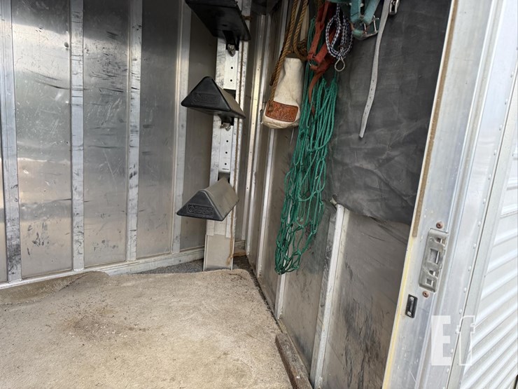 2001-featherlite-16-ft-image-13