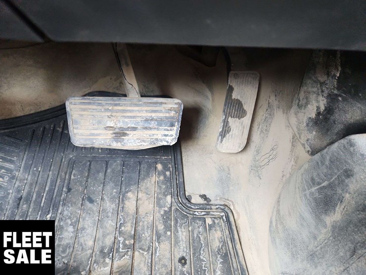 2014-chevrolet-silverado-1500-image-24