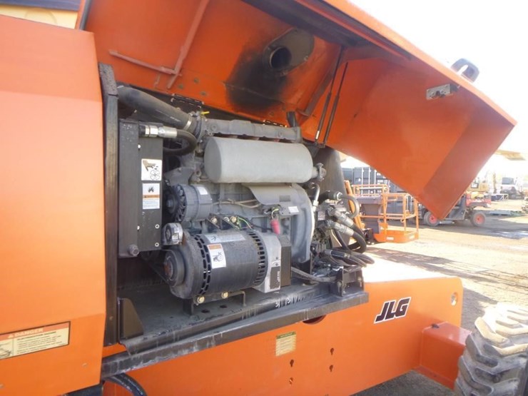 2013-jlg-600s-image-19