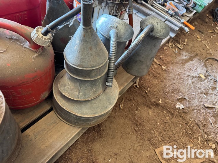 fuel-cans/funnel-image-13