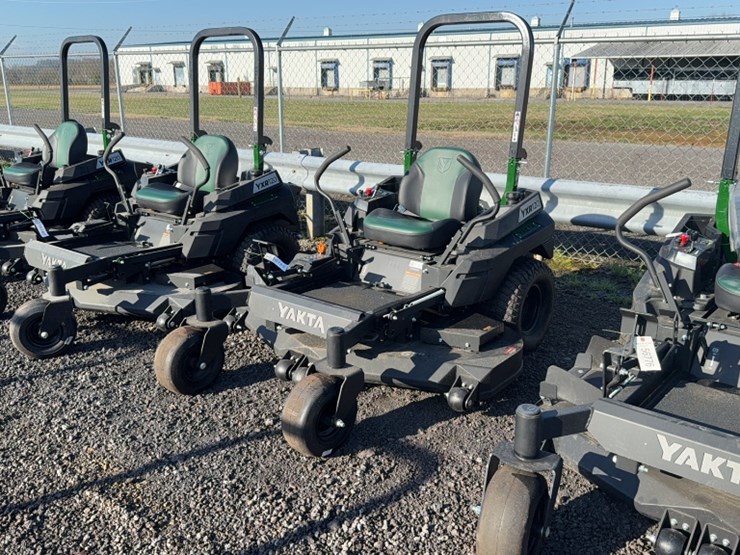 #4034-•-yakta-yxr-120-zero-turn-mower-image-1