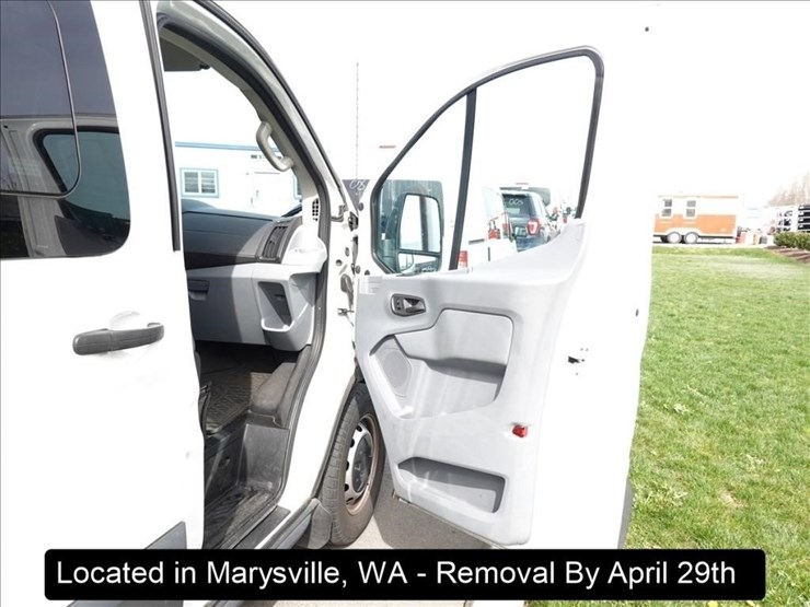 2015-ford-transit-image-22