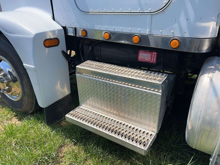 1989-peterbilt-375-image-9