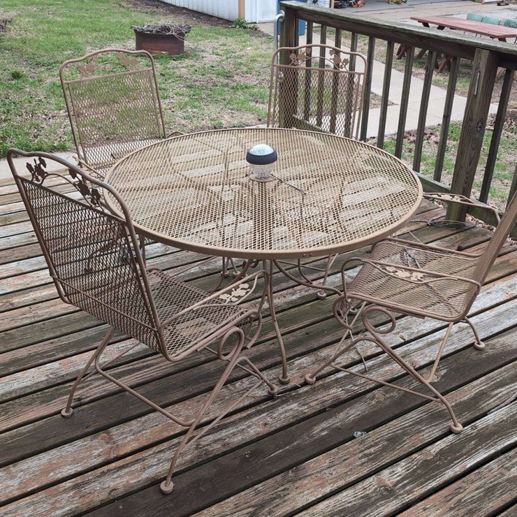 Outdoor Metal Mesh Table and Chairs Set