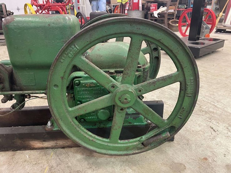 john-deere-11-image-19