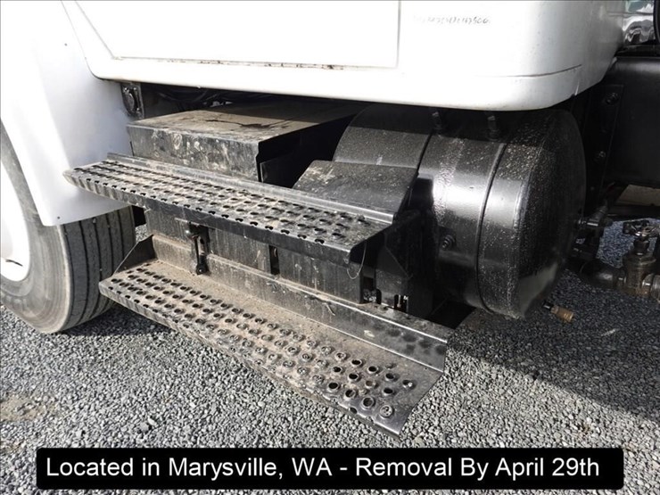 2001-international-4900-image-24