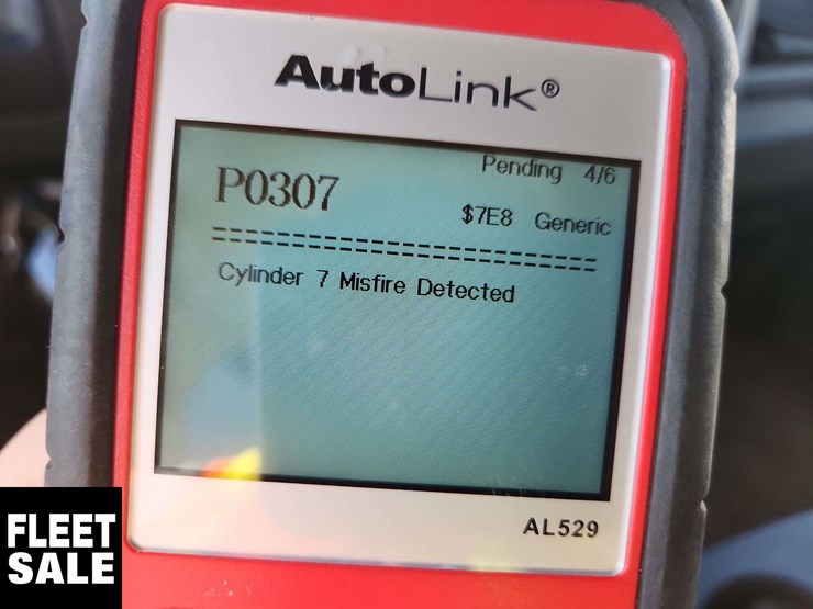 2019-ram-1500-classic-image-30