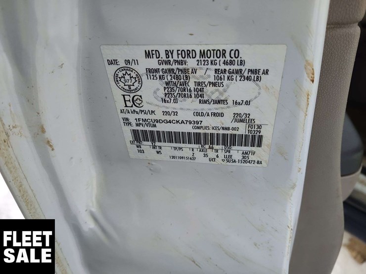 2012-ford-escape-image-31