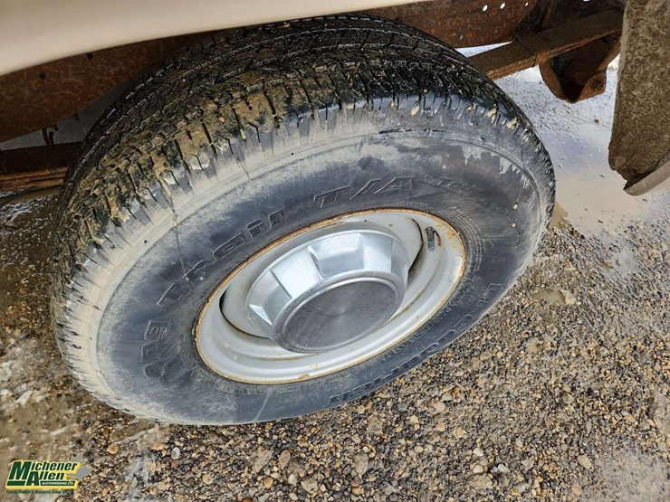 1992-dodge-150-image-11