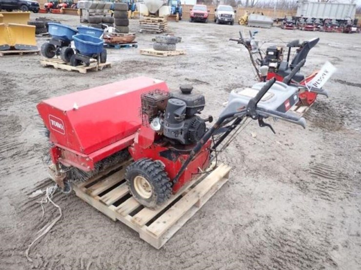 toro-power-broom-36-in.-walk-behind-rotary-broom-3-image-6