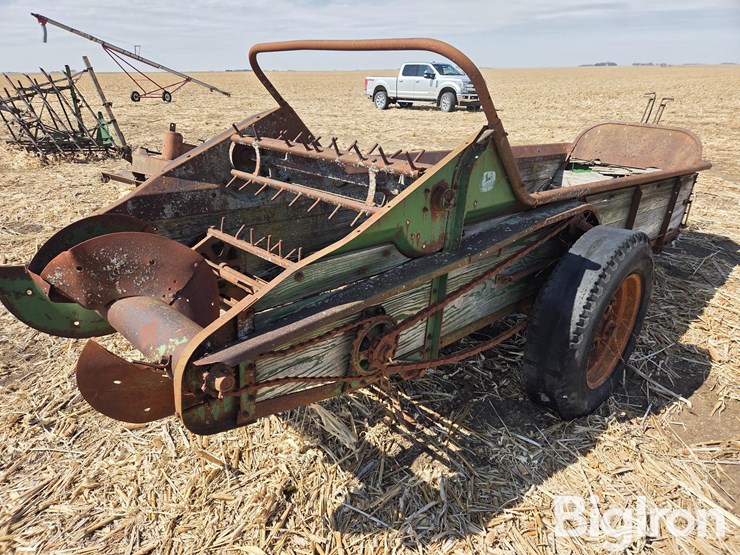 john-deere-manure-spreader-image-5