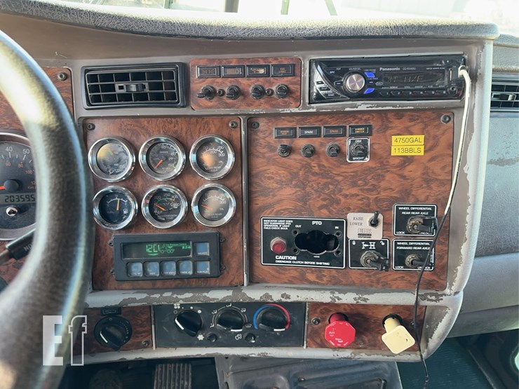 2002-kenworth-t800-image-58