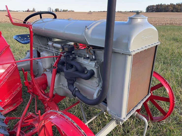 1922-fordson-tractor-image-10