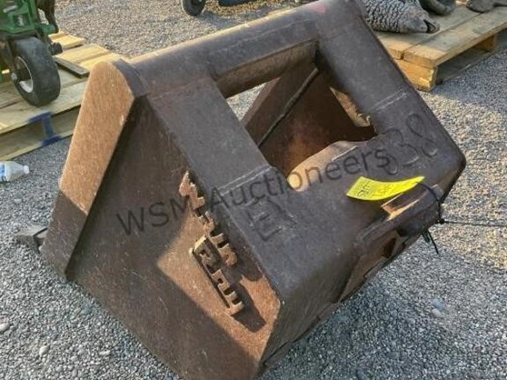 24in-wain-roy-excavator-bucket-image-2