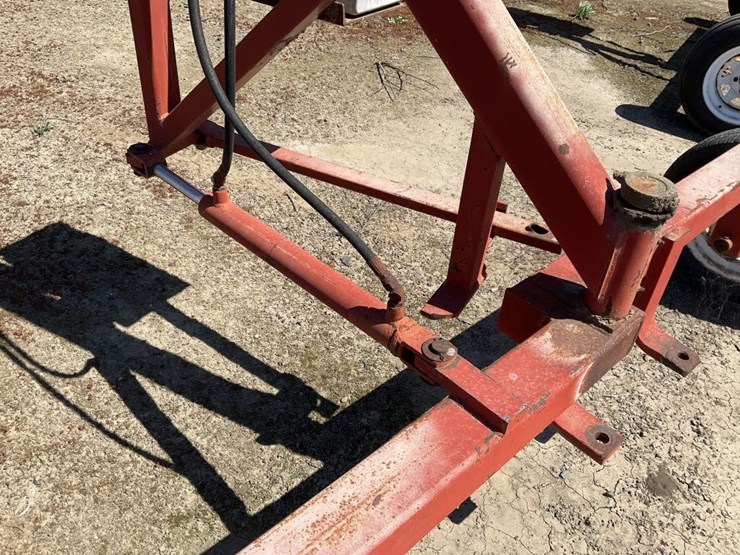 new-holland-252-image-6