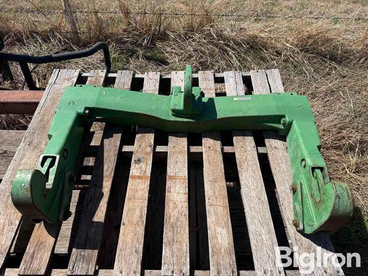 john-deere-quick-hitch-image-5