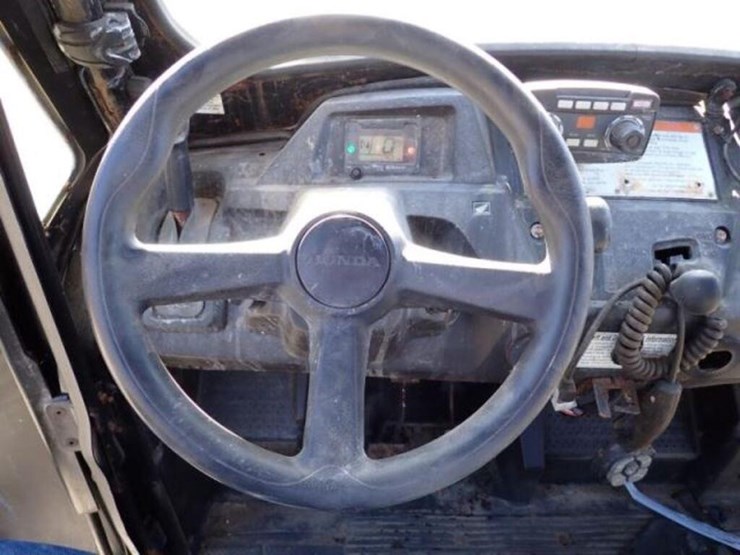 2015-pioneer-4x4-image-13