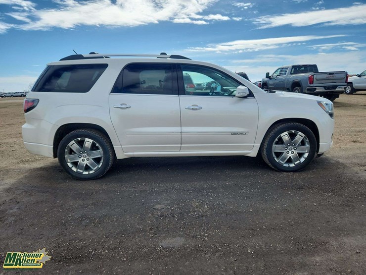 2014-gmc-acadia-denali-image-8