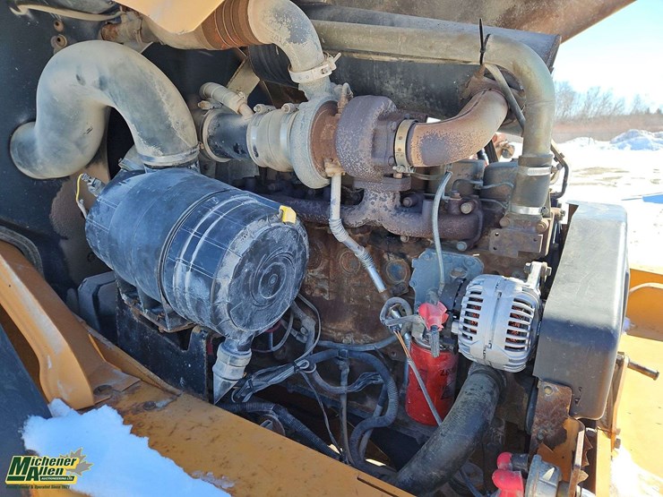 2003-case-621d-xt-image-34