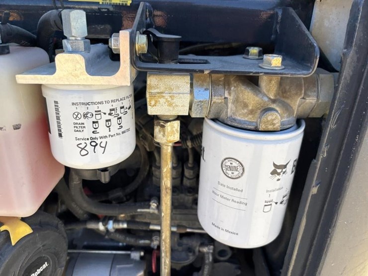 2020-bobcat-e10-image-42