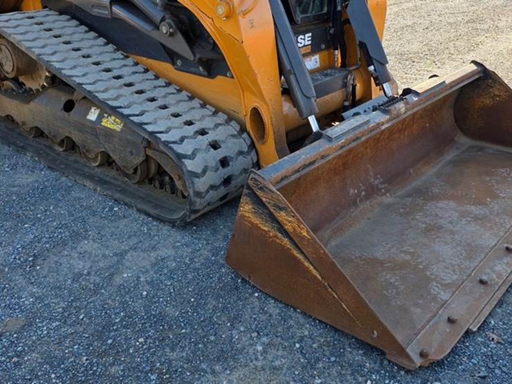 2021-case-tv450b-image-6