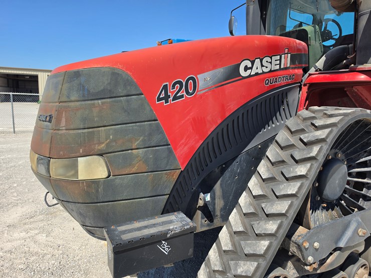 2014-case-ih-420-image-3