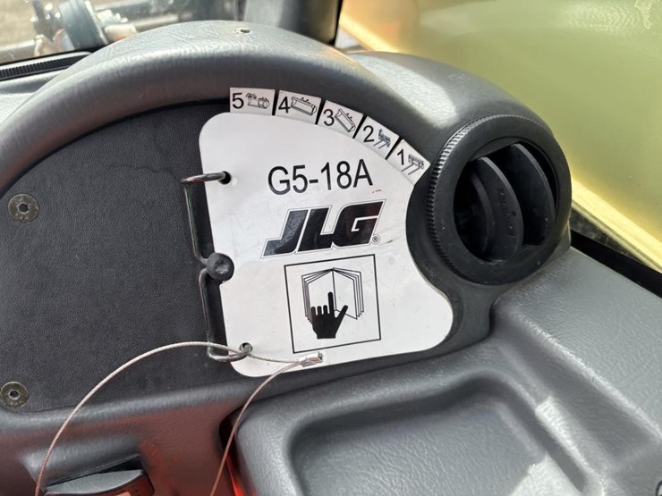 2017-jlg-g5-18a-image-29