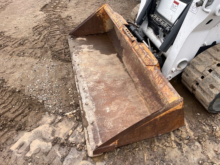 2018-bobcat-t740-image-28