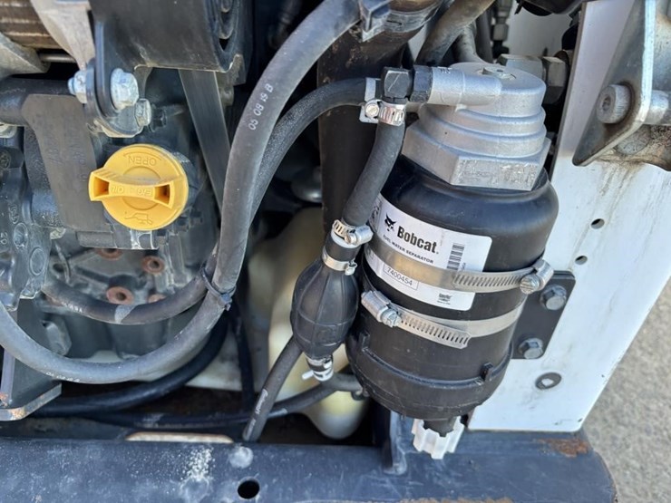 2019-bobcat-t590-image-36