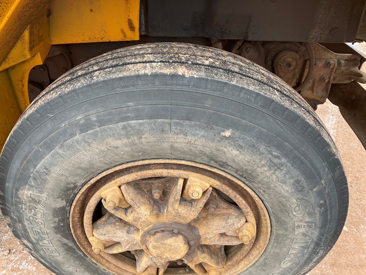 1991-international-4900-image-41