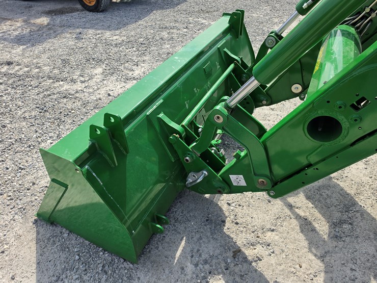 2023-john-deere-6130m-image-24